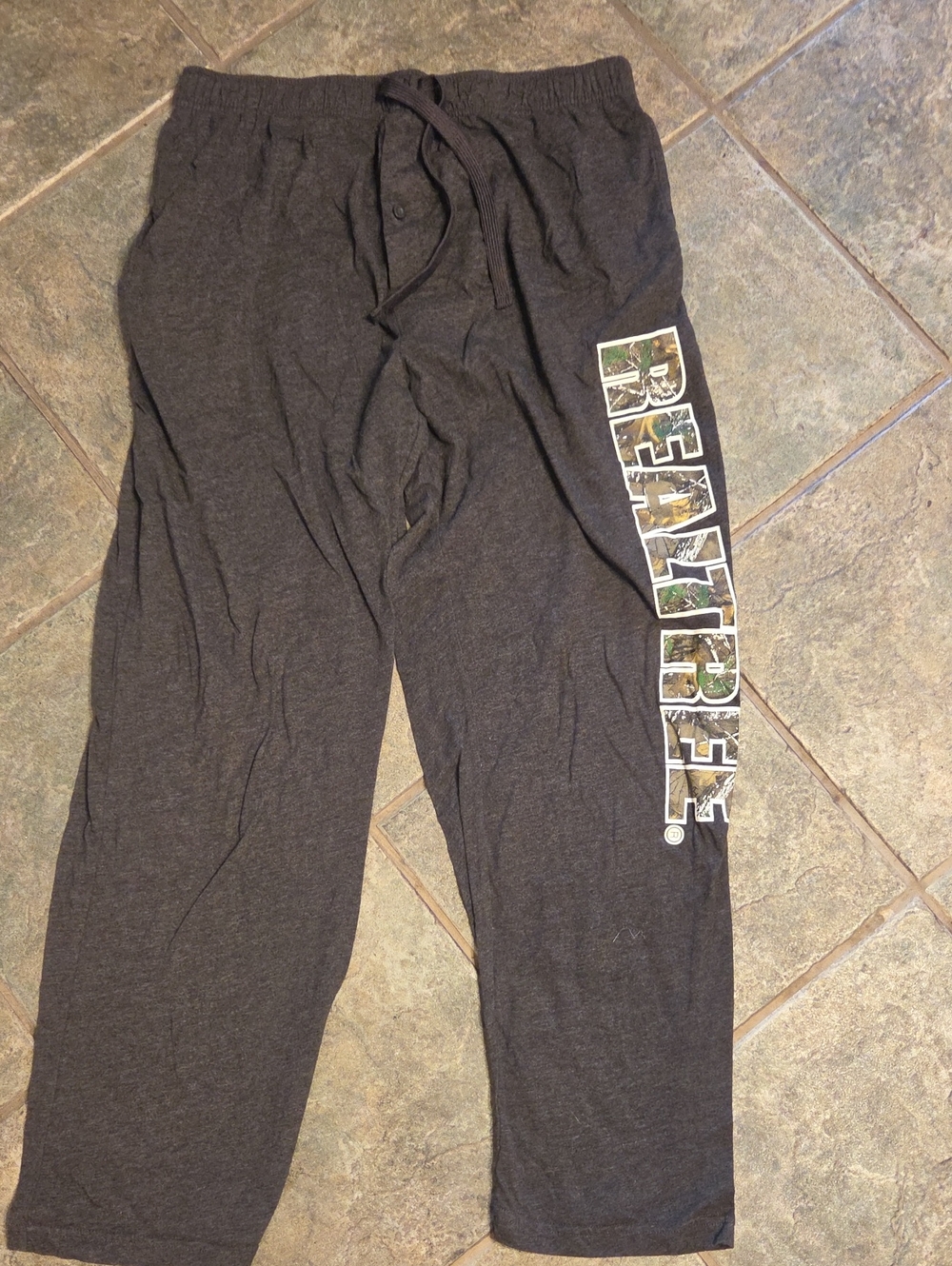 Realtree Charcoal Gray Men's Joggers with Camo Realtree Side Logo. L 36/38